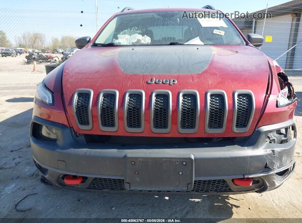 1C4PJMBBXHW635107 2017 JEEP CHEROKEE Бордовый Вид панели приборов