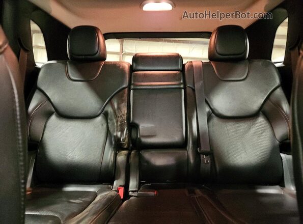 1C4PJMBS4HD217573 2017 JEEP CHEROKEE White Widok tylnych siedzeń