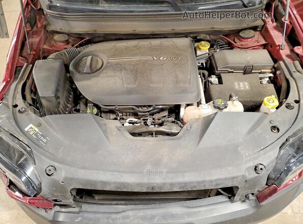 1C4PJMBX1MD246308 2021 JEEP CHEROKEE Maroon Widok wnętrza z tyłu