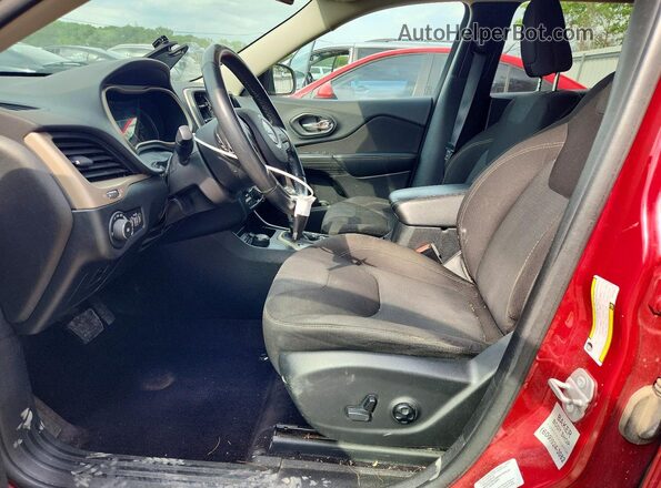 1C4PJMCB0GW179017 2016 JEEP CHEROKEE Red Front interior view