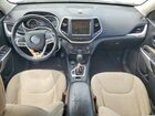 2017 Jeep Cherokee Latitude Бежевый vin: 1C4PJMCB1HW621854