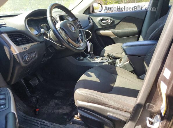 1C4PJMCB3HW570180 2017 JEEP CHEROKEE Gray წინა სალონის ხედი