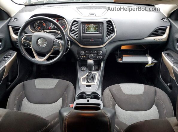 1C4PJMCB6JD608776 2018 JEEP CHEROKEE Желто-коричневый Вид панели приборов
