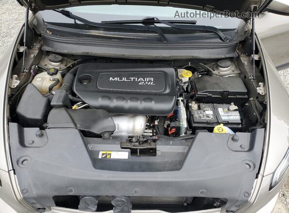 1C4PJMCB6JD608776 2018 JEEP CHEROKEE Желто-коричневый Вид подкапотного пространства