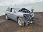 2017 Jeep Cherokee Latitude Серебряный vin: 1C4PJMCB8HD217526
