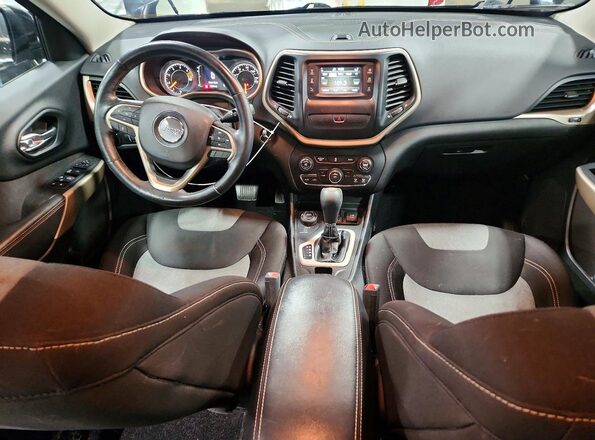 1C4PJMCB8JD547303 2018 JEEP CHEROKEE Черный Вид панели приборов