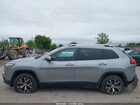 2016 Jeep Cherokee Latitude Серебряный vin: 1C4PJMCB9GW109208