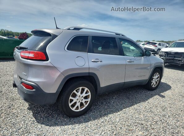 1C4PJMCS0HW581802 2017 JEEP CHEROKEE Silver Trasero derecho