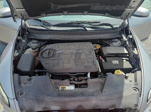 1C4PJMCS0HW581802 2017 JEEP CHEROKEE Silver Vista del compartimento del motor