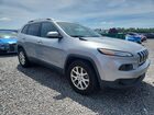 2017 Jeep Cherokee Latitude Silver vin: 1C4PJMCS0HW581802
