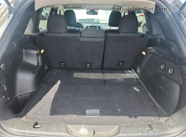 1C4PJMCS0HW581802 2017 JEEP CHEROKEE Silver 
