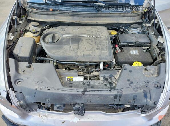 1C4PJMCS0HW609002 2017 JEEP CHEROKEE Silver Вид підкапотного простору