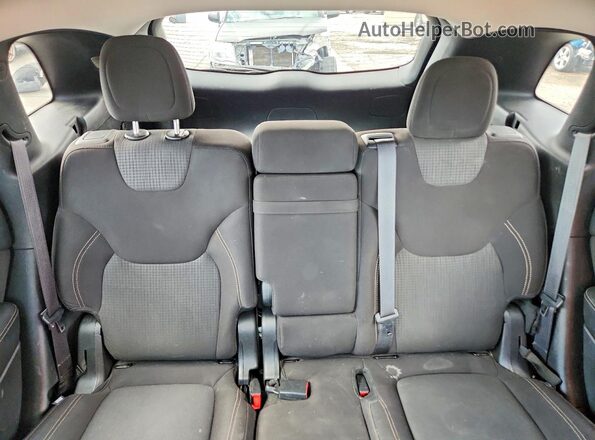 1C4PJMCS0HW609002 2017 JEEP CHEROKEE Silver Вид задніх сидінь