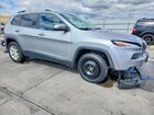 2017 Jeep Cherokee Latitude Silver vin: 1C4PJMCS0HW609002