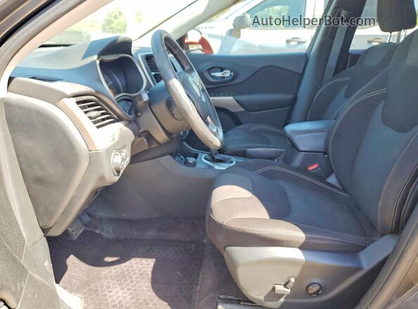1C4PJMCS1HW601555 2017 JEEP CHEROKEE Gray Front interior view