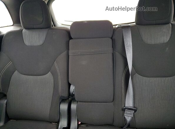 1C4PJMCS3GW294419 2016 JEEP CHEROKEE Black Rear seats view