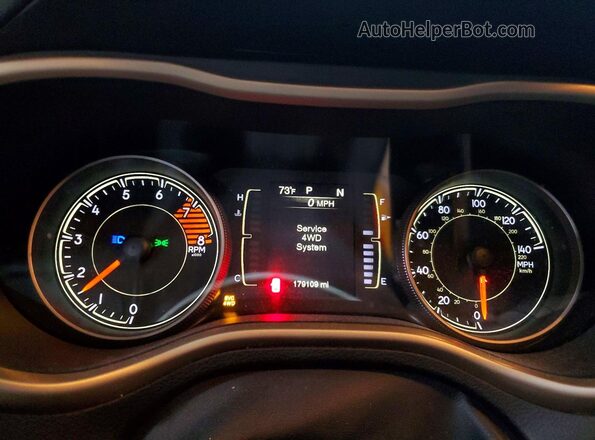 1C4PJMCS4HW567885 2017 JEEP CHEROKEE Белый Вид щитка приборов