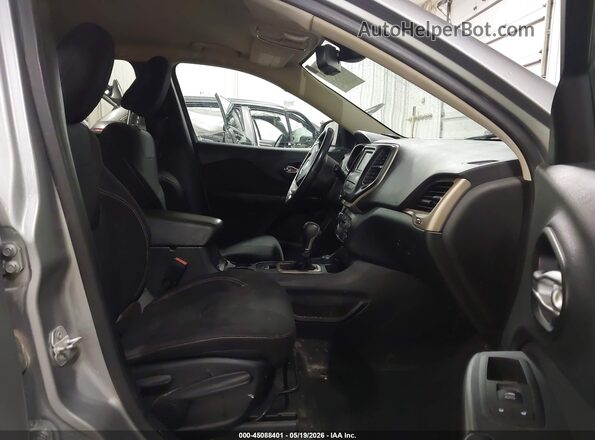 1C4PJMCS5GW167428 2016 JEEP CHEROKEE Silver Widok wnętrza z przodu
