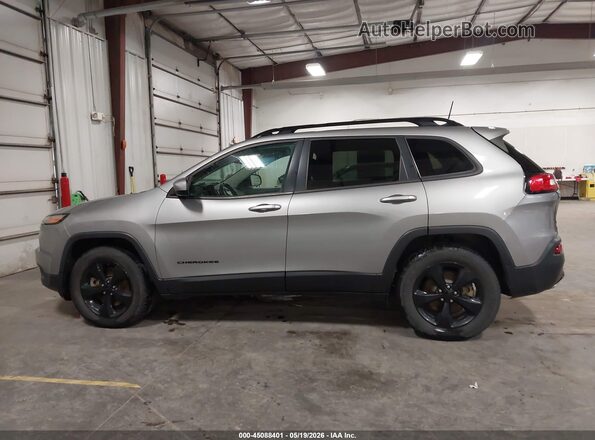 1C4PJMCS5GW167428 2016 JEEP CHEROKEE Silver Widok wnętrza 360 stopni