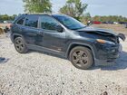 2016 Jeep Cherokee Latitude Черный vin: 1C4PJMCS5GW317327