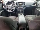 2017 Jeep Cherokee Latitude Silver vin: 1C4PJMCS5HW538749