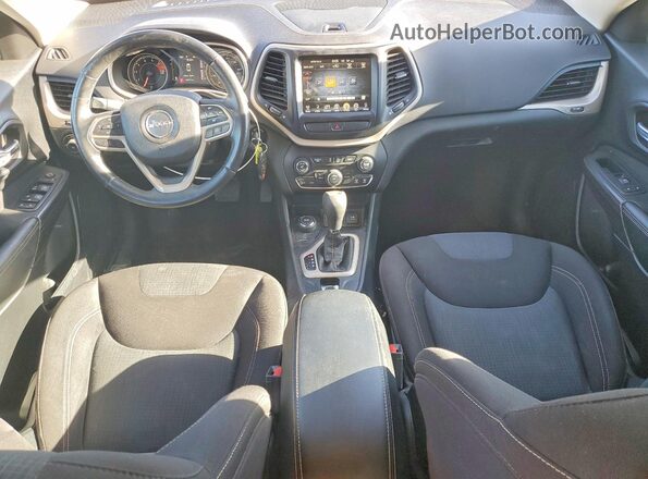 1C4PJMCS7HW563779 2017 JEEP CHEROKEE Черный Вид панели приборов