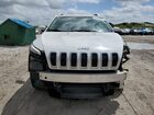 2016 Jeep Cherokee Latitude Белый vin: 1C4PJMCS9GW322806