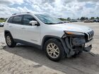 2016 Jeep Cherokee Latitude Белый vin: 1C4PJMCS9GW322806