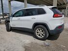 2016 Jeep Cherokee Latitude Белый vin: 1C4PJMCS9GW322806