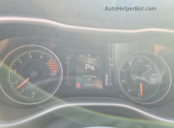 1C4PJMCS9HW500439 2017 JEEP CHEROKEE White Սարքավորումների վահանակի տեսք