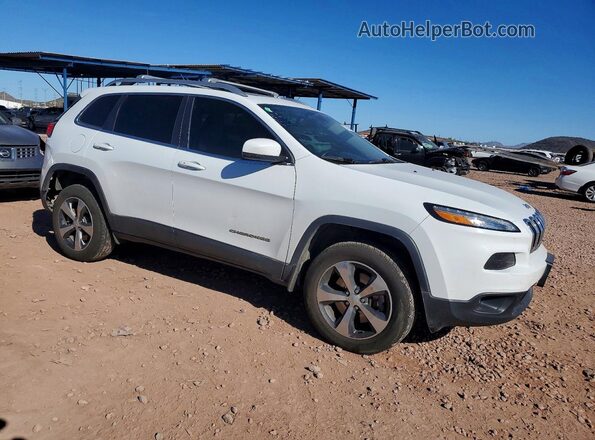 1C4PJMCS9HW500439 2017 JEEP CHEROKEE White Առջևի աջ