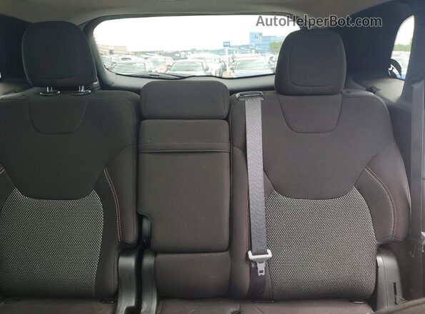 1C4PJMCSXHW578986 2017 JEEP CHEROKEE Black Rear seats view