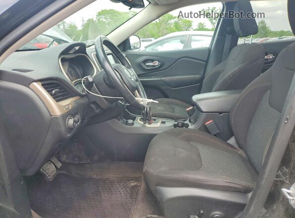 1C4PJMCSXHW578986 2017 JEEP CHEROKEE Black Front interior view