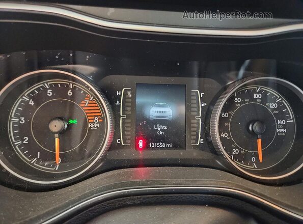 1C4PJMCX5KD418609 2019 JEEP CHEROKEE Green Սարքավորումների վահանակի տեսք