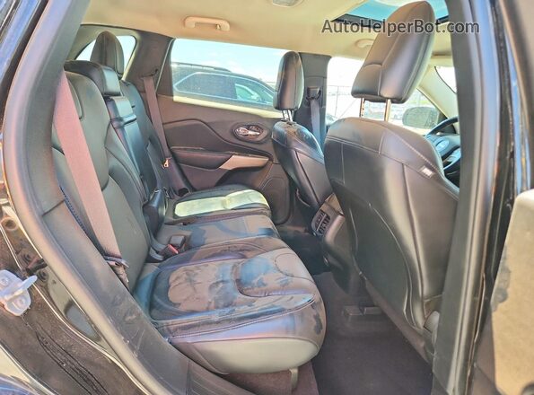 1C4PJMDB2HW584554 2017 JEEP CHEROKEE Черный Вид задней части салона