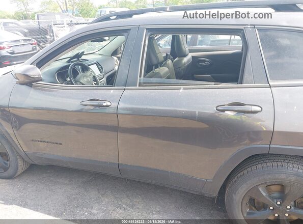 1C4PJMDB8JD589825 2018 JEEP CHEROKEE Gray Vista interior de 360 grados