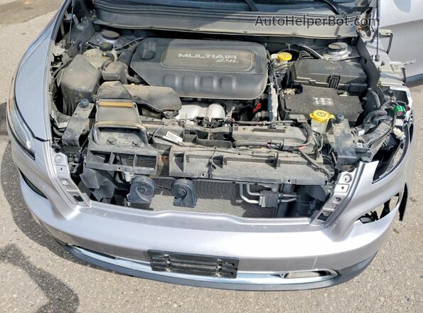 1C4PJMDBXHD240899 2017 JEEP CHEROKEE Silver ძრავის განყოფილების ხედი