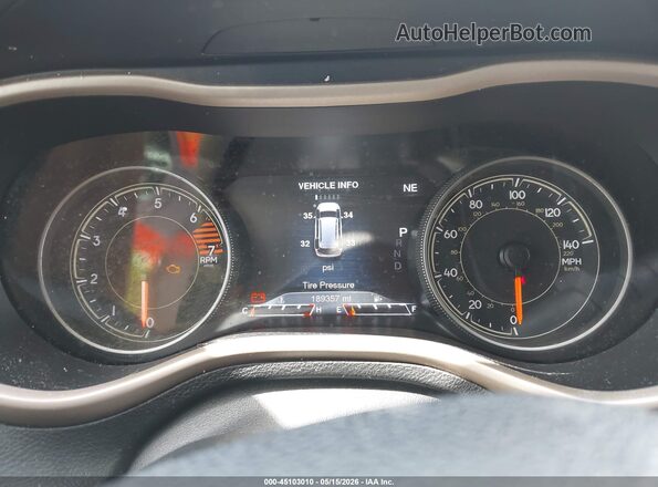 1C4PJMDBXJD508954 2018 JEEP CHEROKEE Белый Вид задних сидений