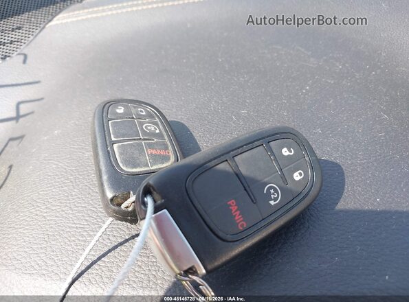 1C4PJMDS3GW267719 2016 JEEP CHEROKEE Черный Вид панели приборов