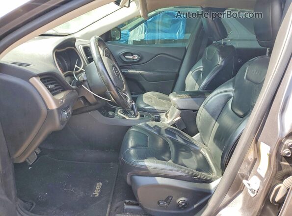 1C4PJMDS8HW501547 2017 JEEP CHEROKEE Серый Вид салона спереди