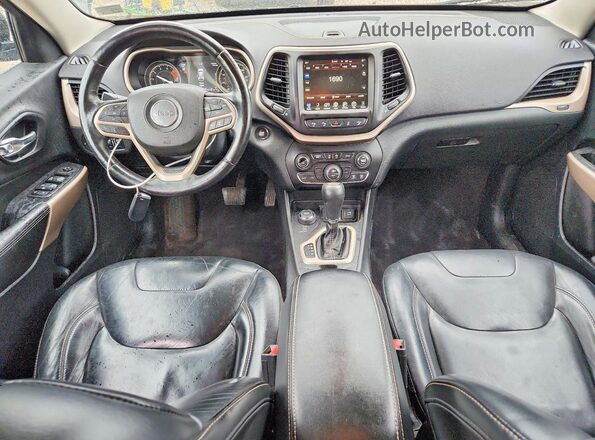 1C4PJMDS8HW567550 2017 JEEP CHEROKEE Черный Вид панели приборов