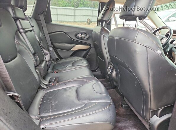 1C4PJMDS8HW567550 2017 JEEP CHEROKEE Черный Вид задней части салона
