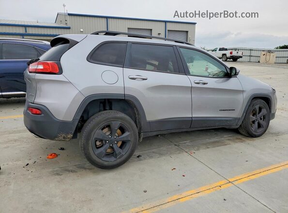 1C4PJMDSXHW590439 2017 JEEP CHEROKEE Silver Задня права чверть