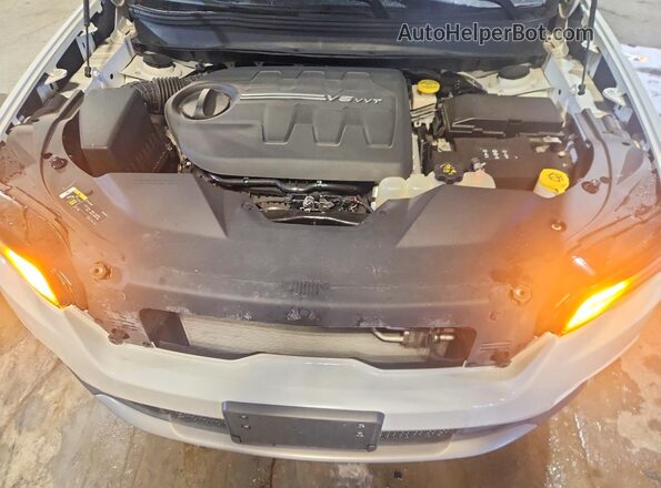 1C4PJMDX3KD200909 2019 JEEP CHEROKEE White Vista del compartimento del motor