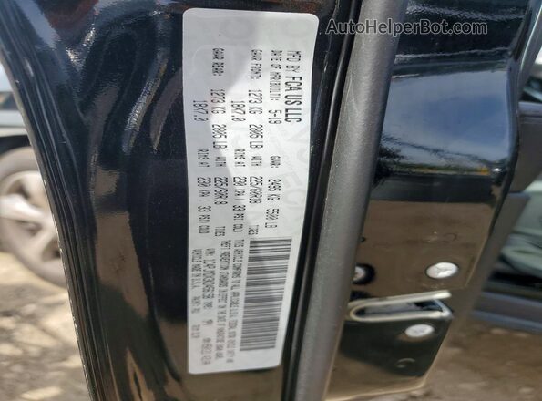 1C4PJMDX3KD456158 2019 JEEP CHEROKEE Black Vista del compartimento del motor