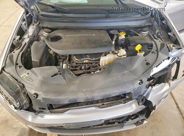 1C4PJMDX4KD477200 2019 JEEP CHEROKEE Silver Engine compartment view