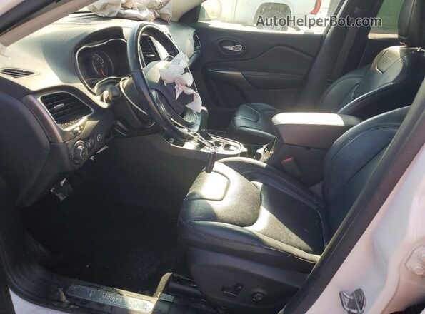 1C4PJMDX4LD616596 2020 JEEP CHEROKEE Белый Вид салона спереди