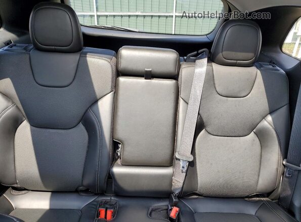 1C4PJMDX6LD522901 2020 JEEP CHEROKEE Black Widok tylnych siedzeń