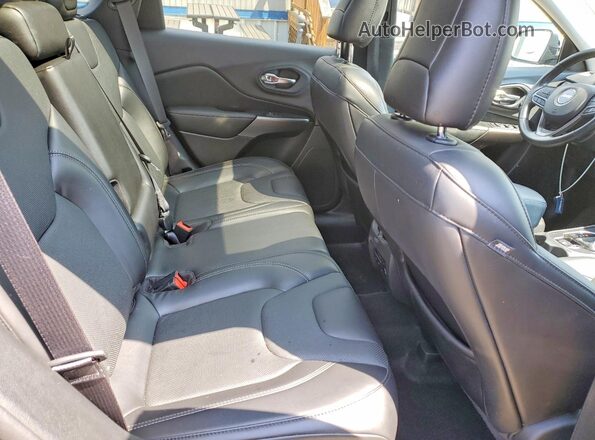 1C4PJMDX6LD522901 2020 JEEP CHEROKEE Black Widok wnętrza z tyłu