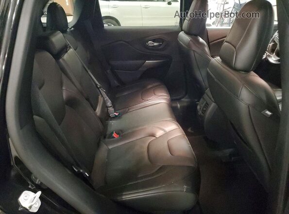 1C4PJMDX6LD618043 2020 JEEP CHEROKEE Черный Вид задней части салона
